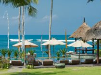 Villa Taman Ahimsa, Piscine avec vue sur l'océan